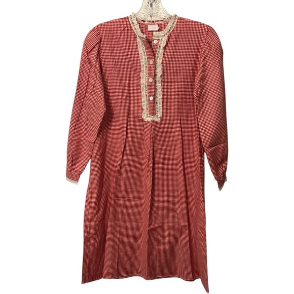 Loretta Caponi Red Gingham Nightshirt in Size 8 - Picture 2 of 3